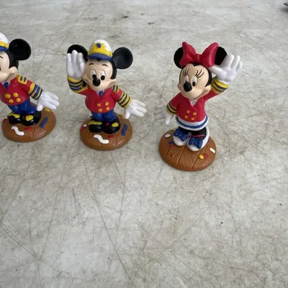 3 Disney Cruise Line Captain Mickey & Minnie Mouse Collectible 2.5" PVC Figure - Picture 4 of 7